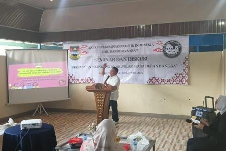 Seminar dan Diskusi Perempuan Pelindung Anak Pilar Utama Membangun Ban