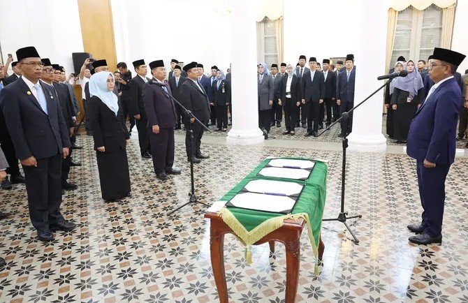 Gubernur Andra Soni Lantik 23 Pejabat Eselon Ii Pemprov Banten