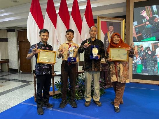 Menginspirasi! Guru Smpn 1 Mrebet, Wahyu Fathur Rozaq, Borong Juara Vi