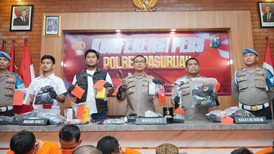 Ungkap 104 Kasus Dan Amankan 71 Tersangka, Polres Pasuruan Raih Pering