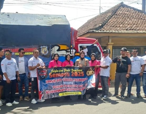 Polsek Purwosari Salurkan Dua Truk Bantuan Untuk Korban Erupsi Semeru 