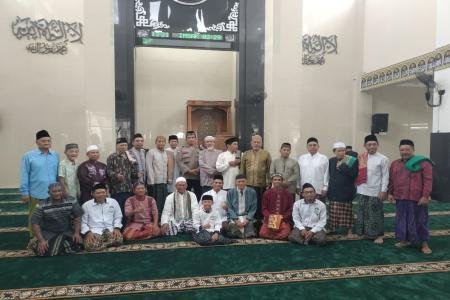 Satbinmas Polres Pasuruan Gelar Safari Salat Jumat Tegaskan Bahaya Jud