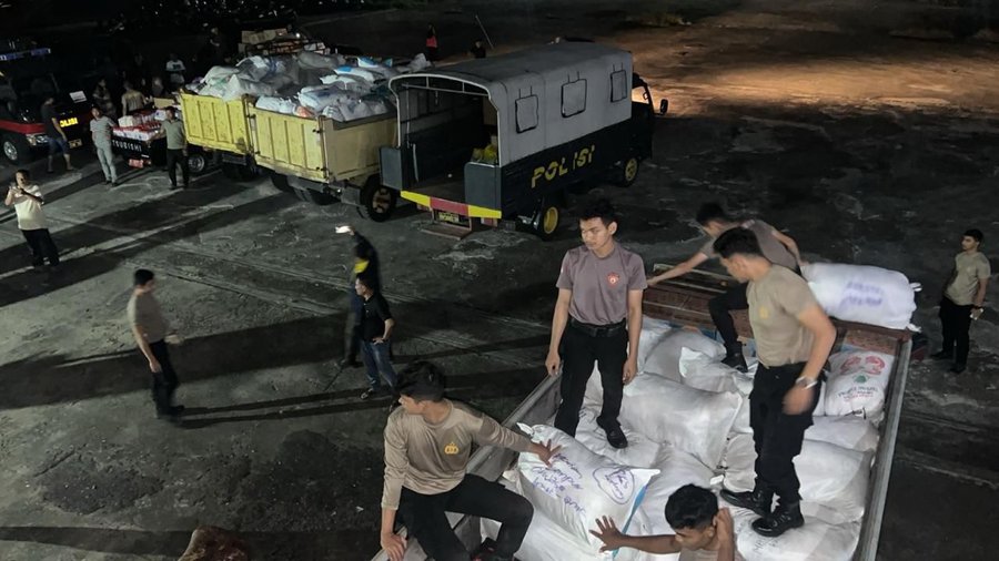 Kp Wisanggeni 8005 Angkut Bantuan Kemanusiaan Dari Sabang Ke Pelabuhan