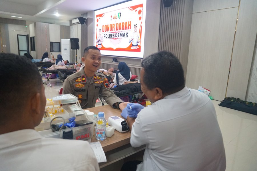 Polres Demak Rutin Donor Darah Wujud Kepedulian Sosial Jelang Nataru