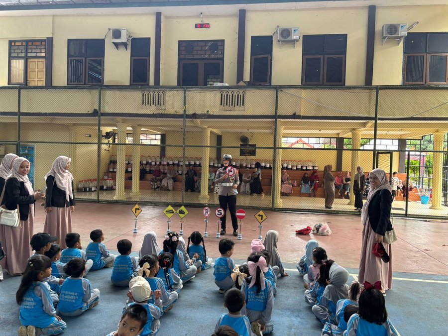 Satlantas Polres Sumenep Gelar Kegiatan Polisi Sahabat Anak Tanamkan K