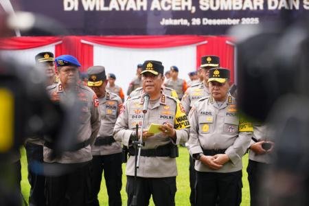 Wakapolri Pimpin Apel Pemberangkatan Personel ke Wilayah Bencana Sumat