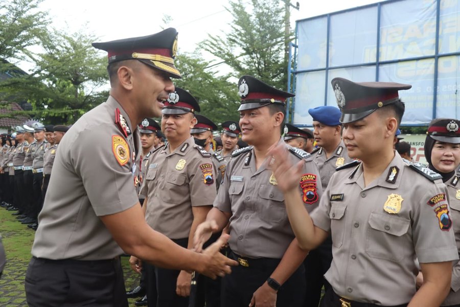 Akbp Ari Cahya Nugraha Jangan Lelah Berbuat Baik Untuk Masyarakat Dema