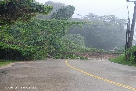 Cuaca Extrim Camat Bayah Siagakan Personil Antisipasi Bencana Warga Di