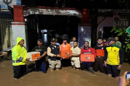 Tanggap Bencana Polres Pasuruan Dan BPBD Tangani Banjir di Winongan