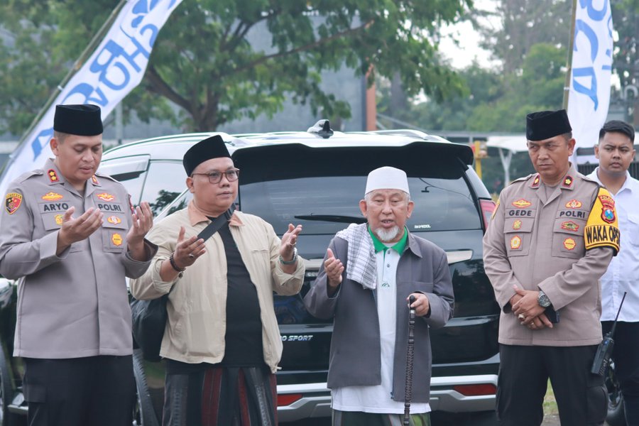 Polres Bondowoso Kawal Perwakilan Pcnu Hadiri Harlah Satu Abad Nahdlat