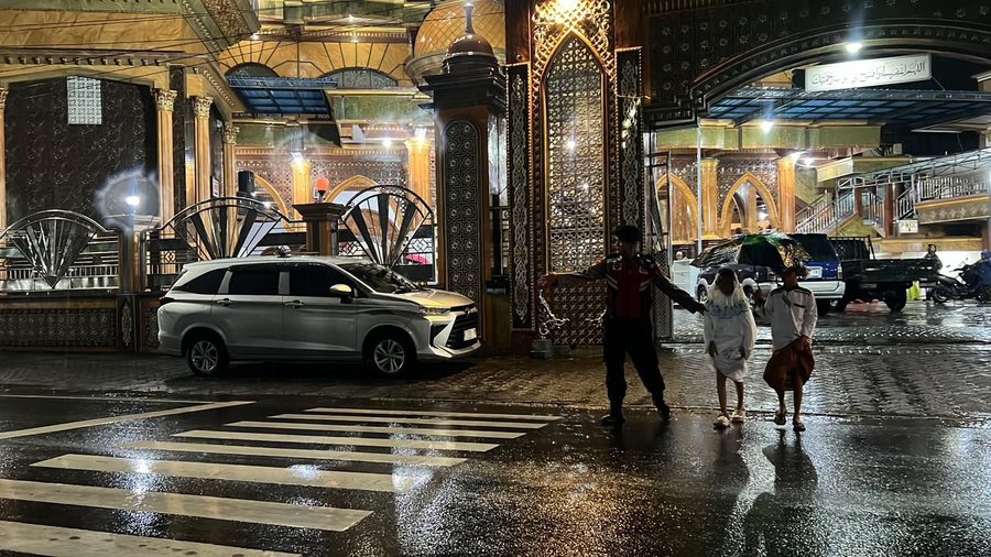 Sat Samapta Polres Pasuruan Amankan Tarawih Di Beji, Ibadah Berlangsun