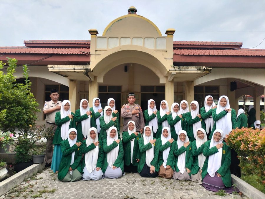 Dakwah Ramadhan Polres Pasuruan Bina Santriwati Persis Putri Bangil