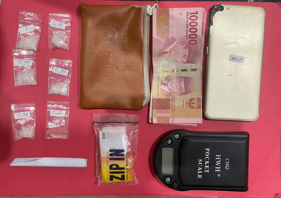 Satresnarkoba Polres Pasuruan Amankan Pengedar Sabu Di Gajahbendo, Ter