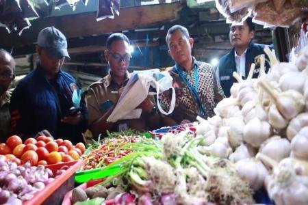 Satgas Pangan Polres Tanjungperak Pastikan Stok Bapokting Aman Jelang 