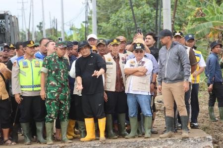 Kapolres Bersama Forkopimda Tinjau Tanggul Jebol Ribuan Warga Demak Te