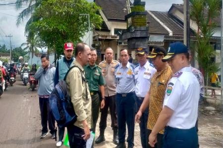 Putusnya Jembatan Sukowiryo Uji Ketangguhan Polres Bondowoso Jawab den