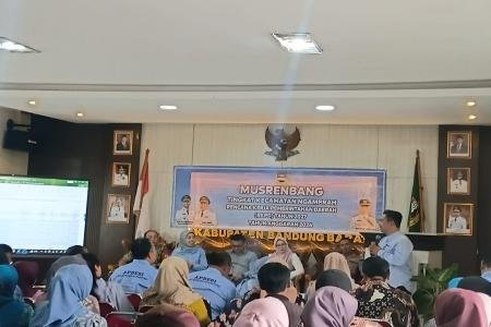 MUSRENBANG RKPD 2027 KECAMATAN NGAMPRAH BERJALAN LANCAR AGNES VIRGANTY
