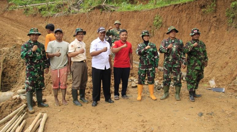 Tim Wasev Korem 071 wijayakusuma Tinjau Tmmd Di Desa Tunjungmuli