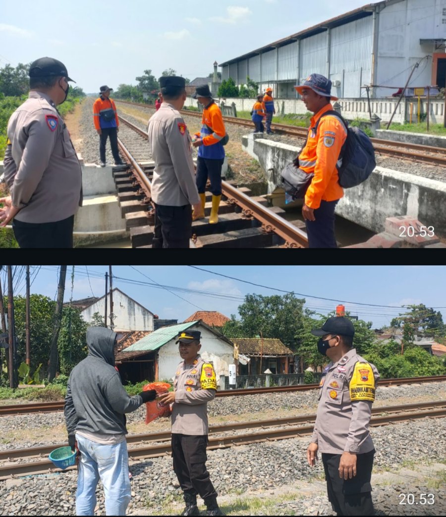 Polsek Karangawen Cek Rel Tanpa Palang Di Demak, Pastikan Keamanan Pem