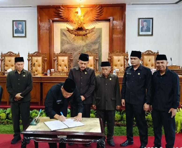 Peran Pengawasan Menguat, Dprd Tulunh Agung Bedah Lkpj 2025 Dan Matang