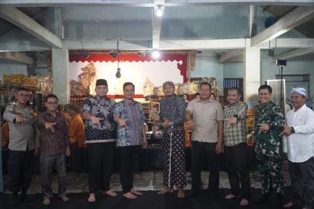 Wahyu Sandang Pangan Hidupkan Malam Lomban Syawalan Bupati Tahun Depan